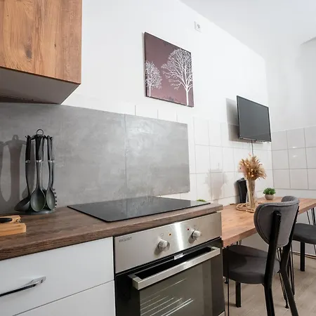 Livemore24 - 3 In Wlan - Smart-tv - 24-7 Check-in Und Kueche Apartman