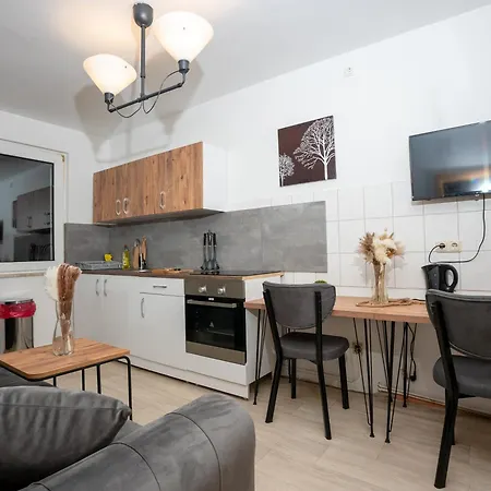 Apartman Livemore24 - 3 In Wlan - Smart-tv - 24-7 Check-in Und Kueche