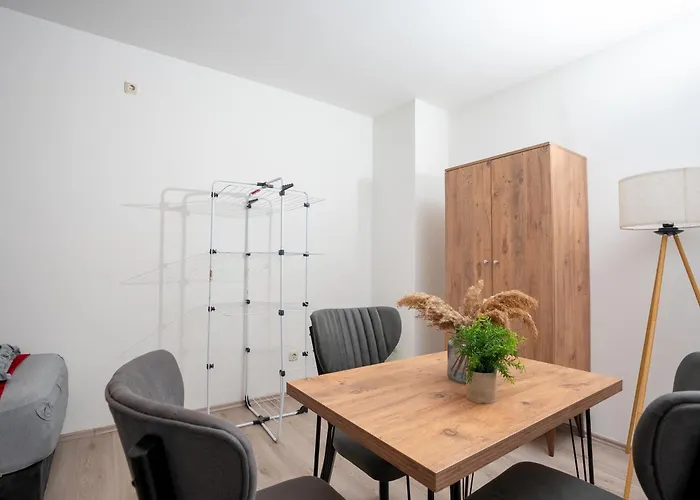 Apartment Livemore24 - 3 In Wlan - Smart-tv - 24-7 Check-in Und Kueche Duisburg