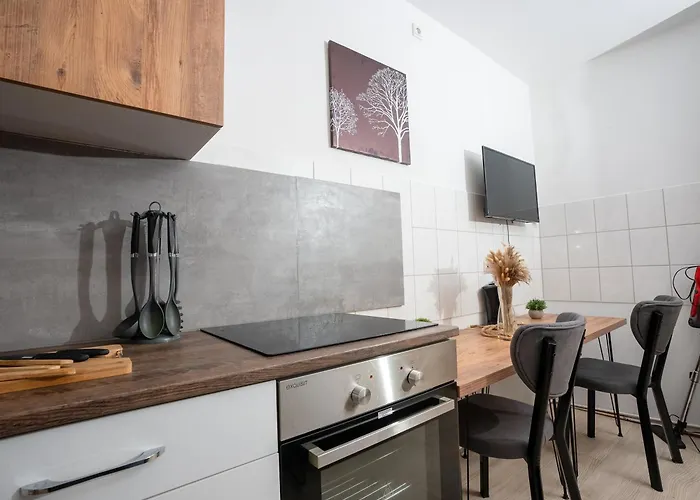 Livemore24 - 3 In Wlan - Smart-tv - 24-7 Check-in Und Kueche Apartment